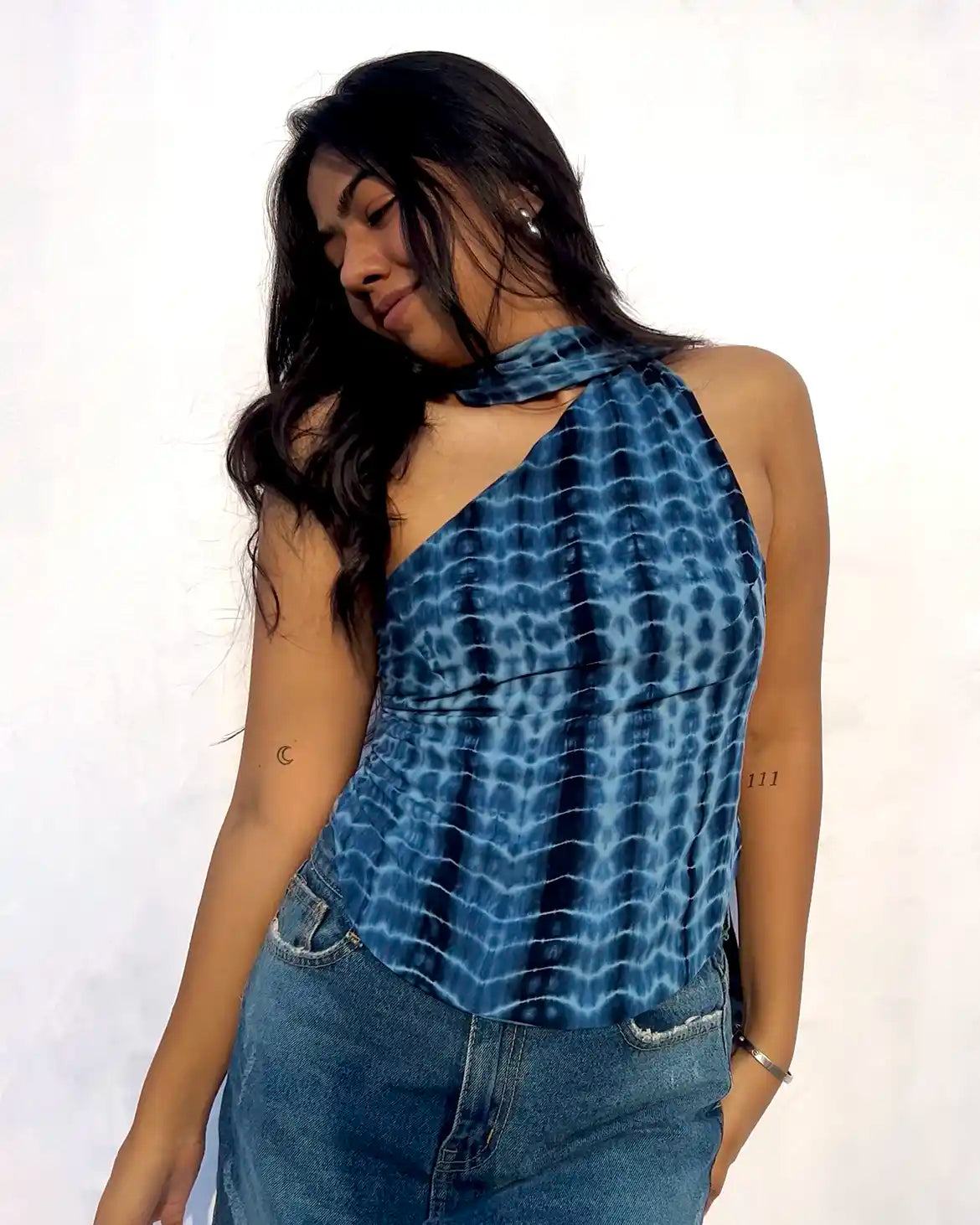 NIA BLUE Y2K TOP