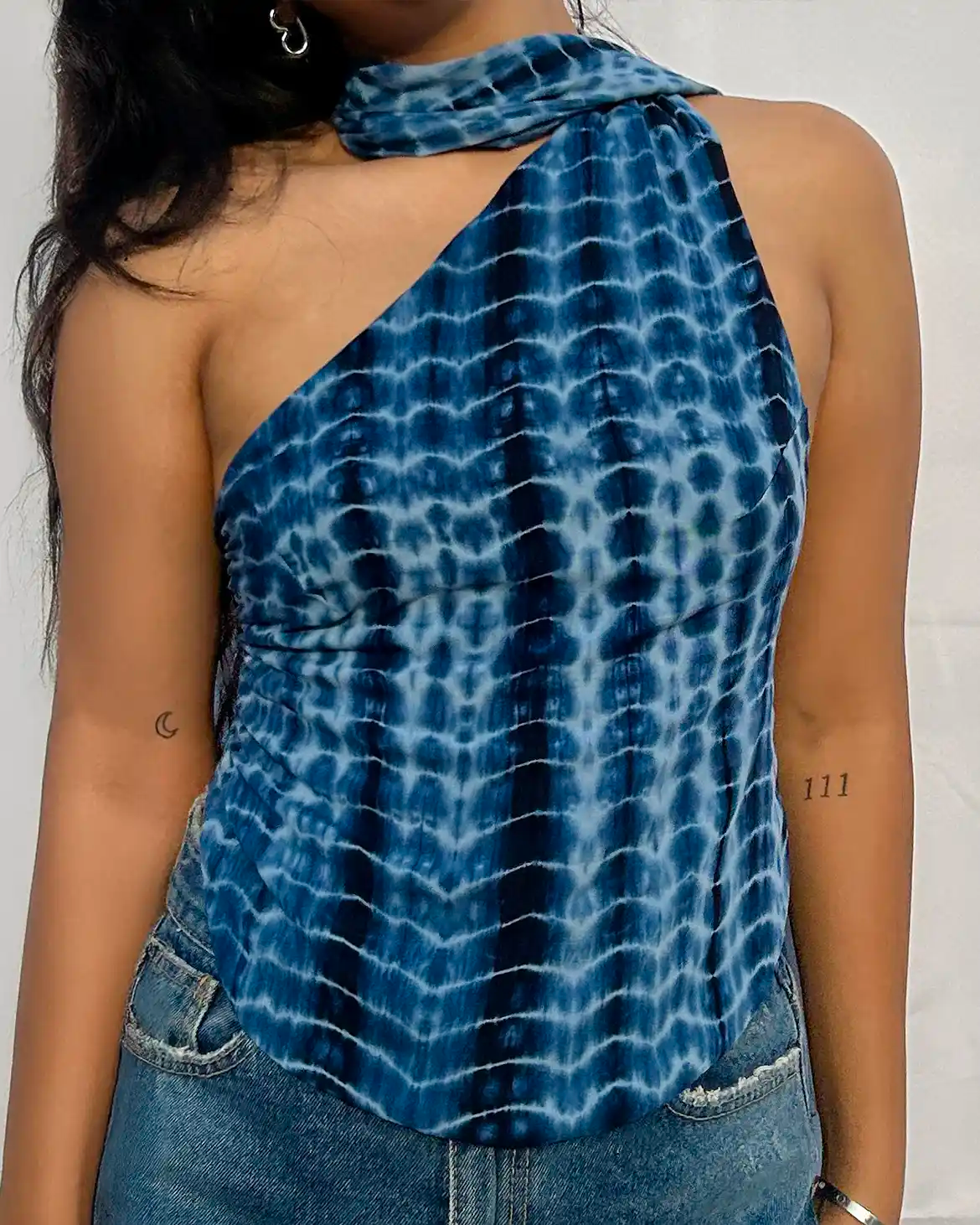 NIA BLUE Y2K TOP
