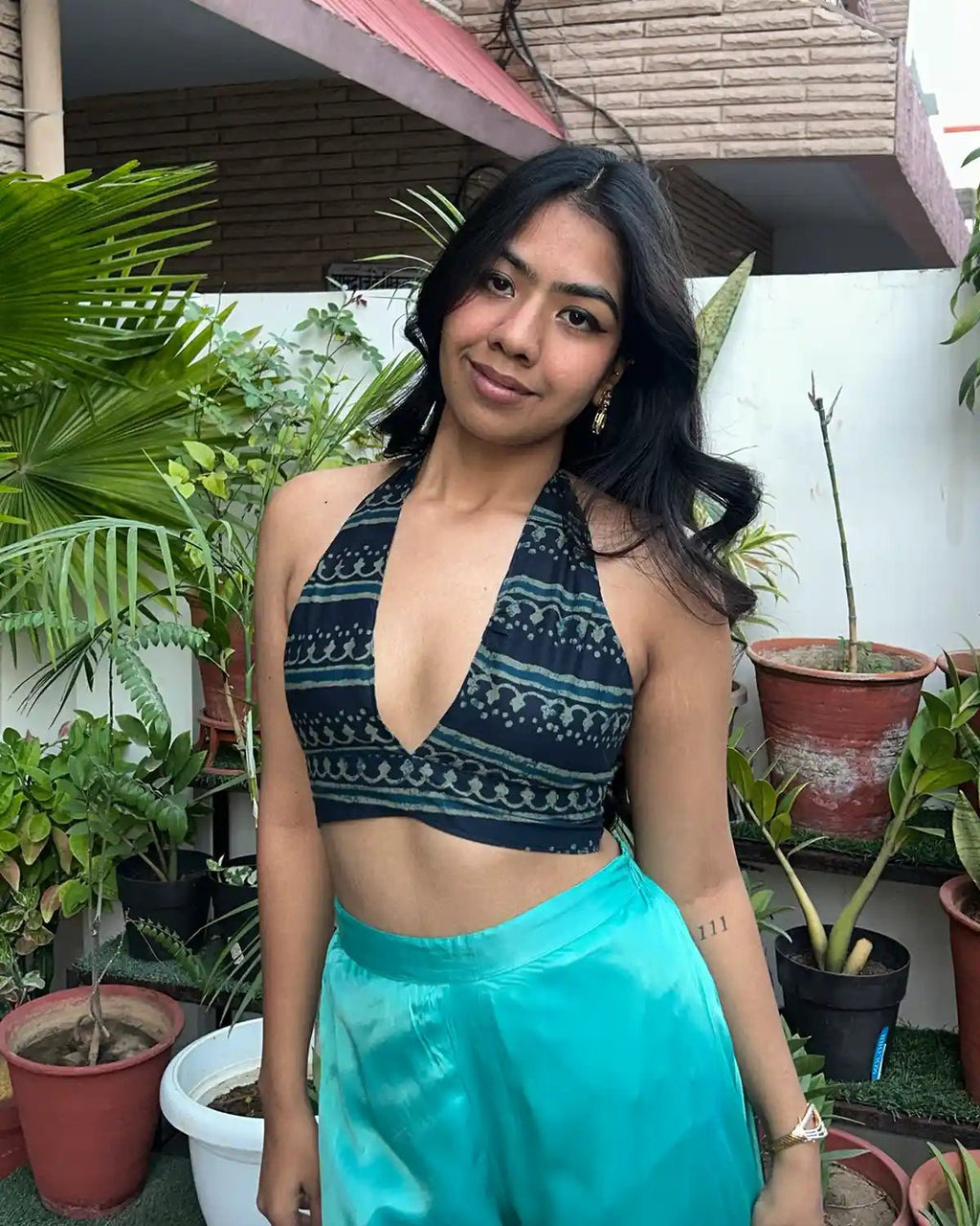Nuri Halter Neck Top - Shopsuhi